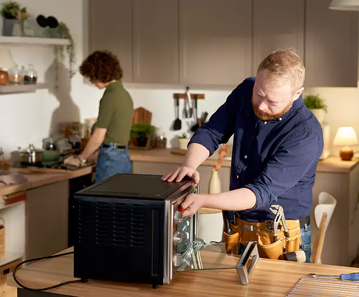 Top-Rated Oven Specialists: Your Certified Oven Repair Technician Crew in East Hartford, CT