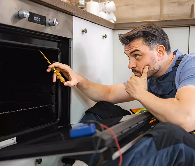 Why East Hartford Households Choose East Hartford Appliance Pro for Every Gas Oven Fix?